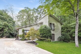 Building Photo - 104 Solway Ct