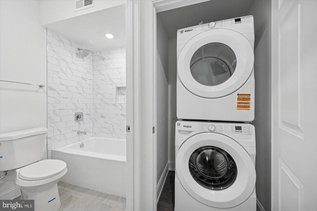 Building Photo - 838 S 51st St