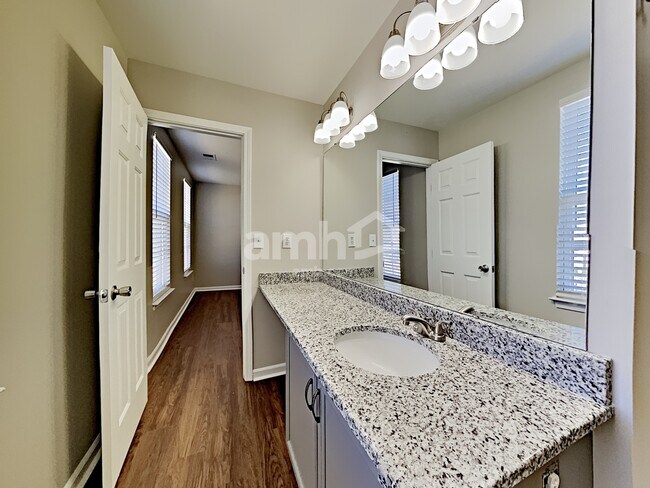 Building Photo - 113 Barrington Dr