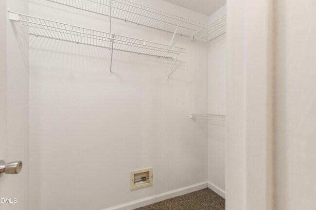 Building Photo - 390 Bubble Creek Ct
