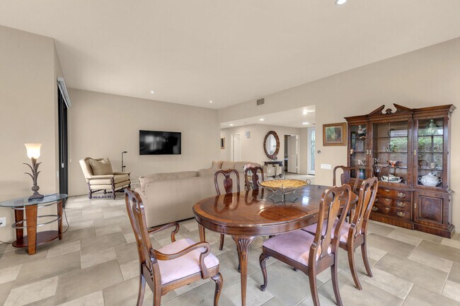 Building Photo - 31 Stanford Dr