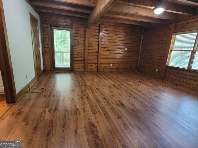 Building Photo - 2391 Booth Cir