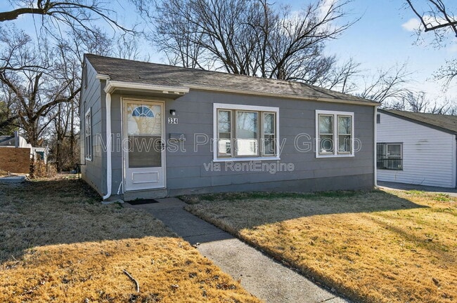 Building Photo - 334 Mueller Ave