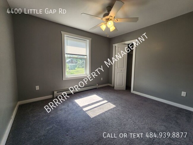 Building Photo - 4 bedroom 1.5 bathroom twin 5 minutes from...