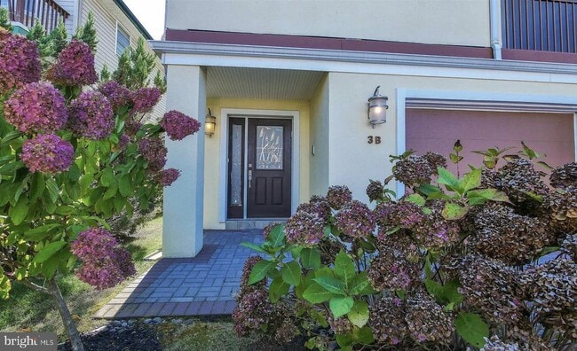 Primary Photo - 214 N Decatur Ave