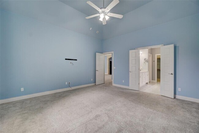 Building Photo - 6100 NW 154th St