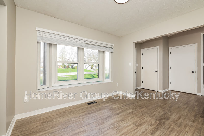 Building Photo - 1214 Nouvelle Dr