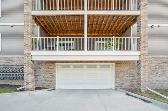 Building Photo - 2869 Spring Rose Cir
