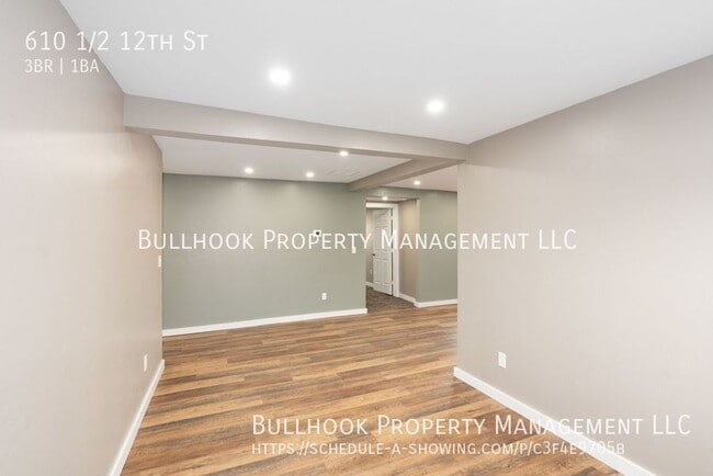 Building Photo - 610 1/2 12th St-