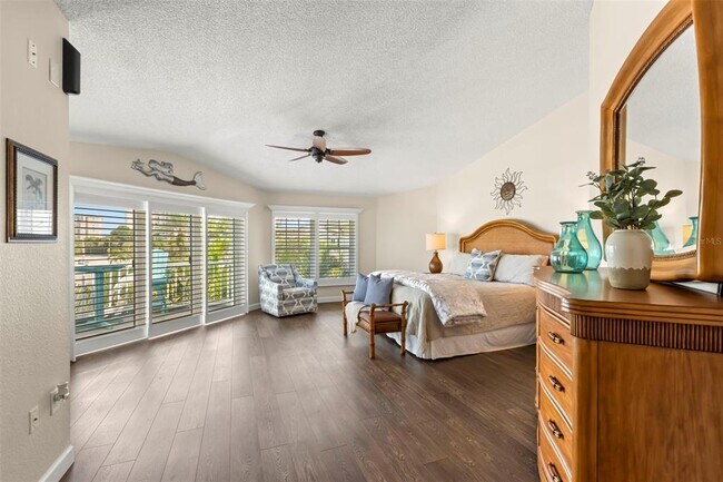 Building Photo - 9201 Captiva Cir