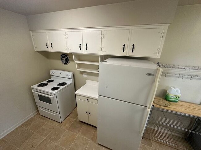 Building Photo - Beautiful 3 bedroom, 2 bath home located in Winter Park