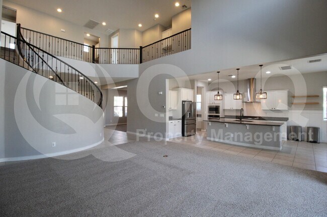 Building Photo - 4247 E Comstock Dr