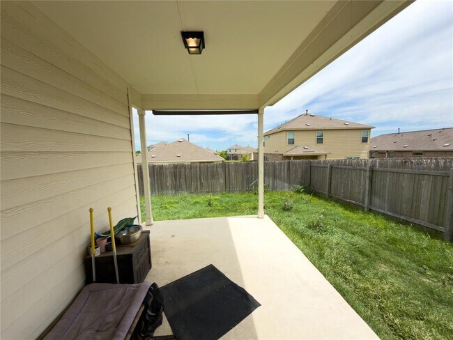 Building Photo - 21417 Wilmiller Ln