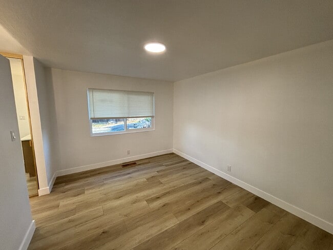 Building Photo - "Completely Remodeled and Charming 3-Bed Oasis with Pool & Fireplace in Pittsburg's Heart!"