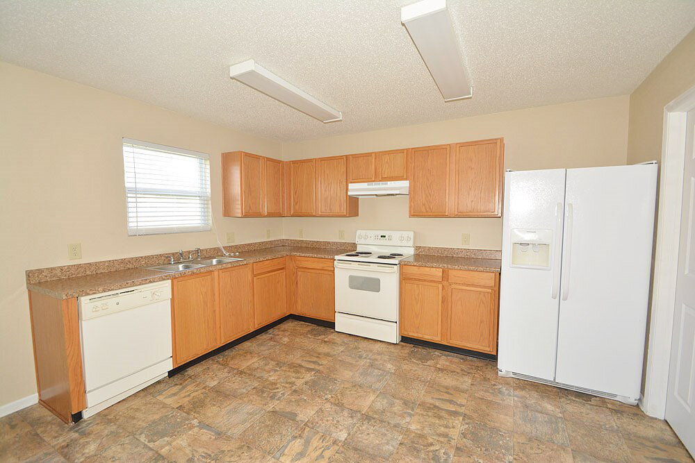 Building Photo - 5660 Grassy Bank Dr