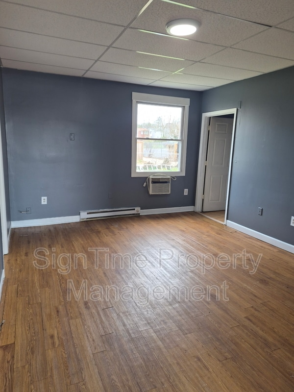 Building Photo - 66 W Church St