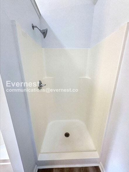 Building Photo - 229 Pebble Creek Dr