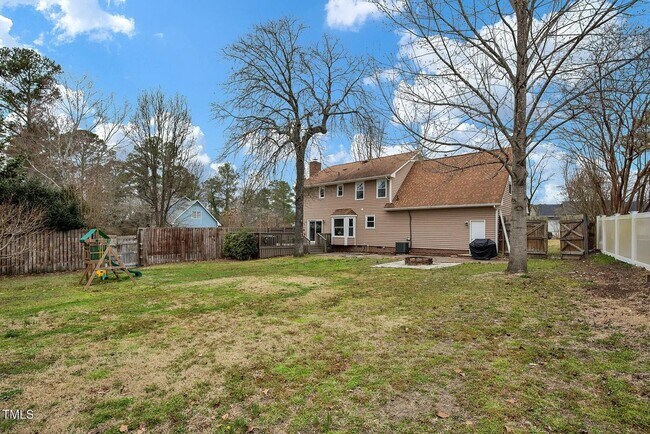 Building Photo - Charming 3BR House in Fayetteville