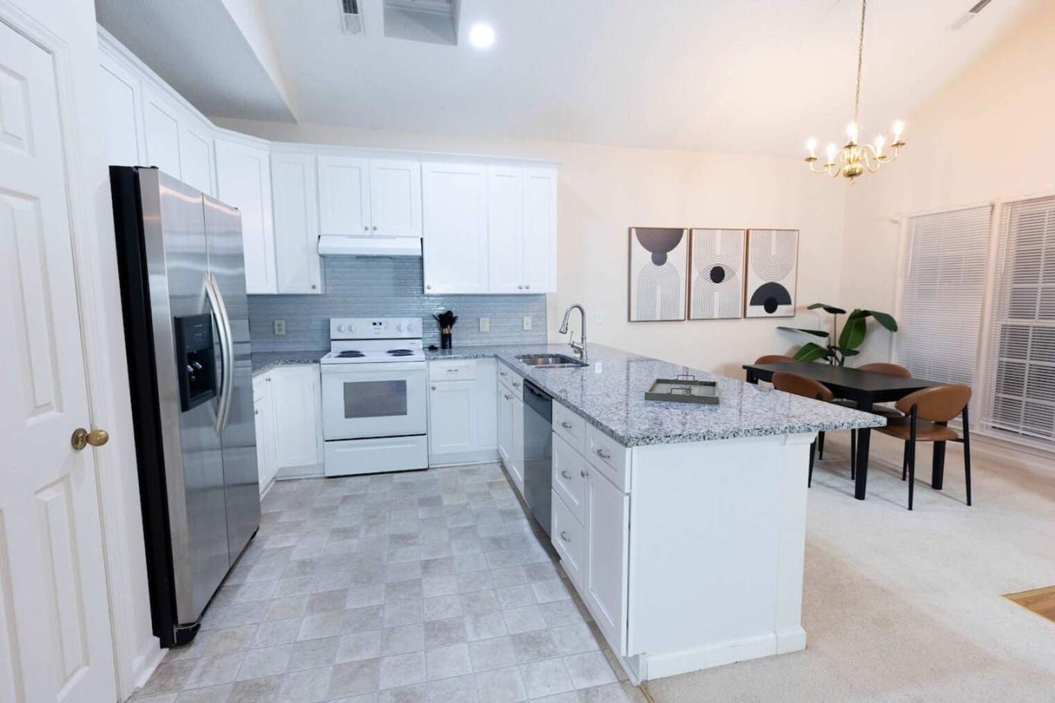 Building Photo - 126 Sterlingdaire Dr