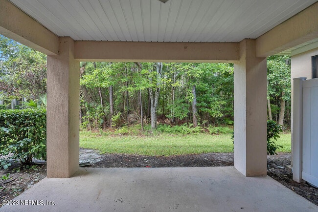 Building Photo - 5915 Pavilion Dr