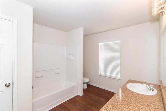 Building Photo - 4207 Richmeadow Dr