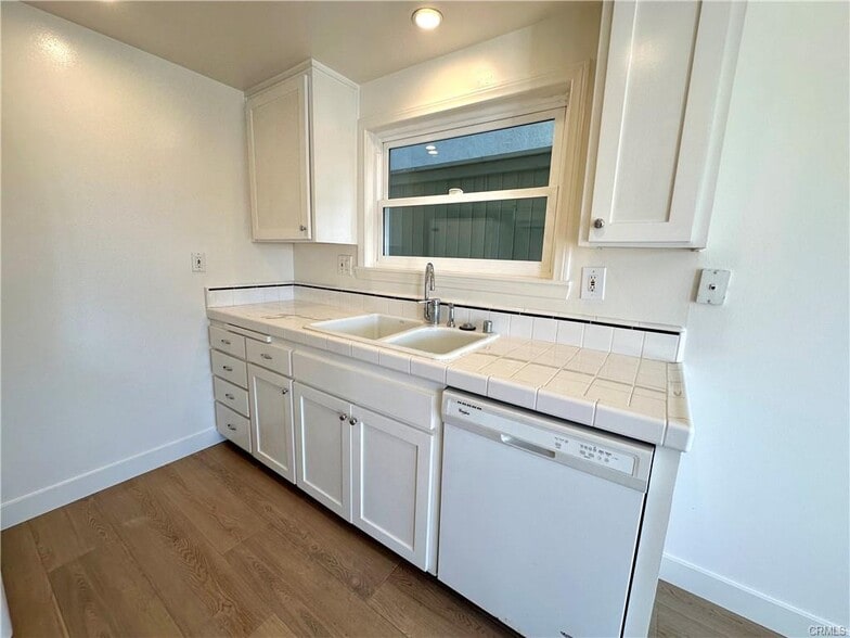 Building Photo - 455 29th St