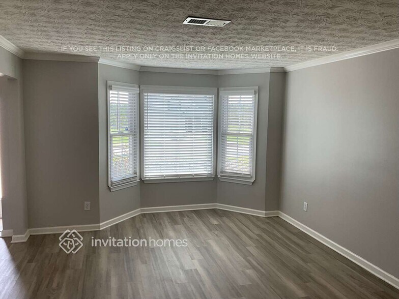 Building Photo - 989 Field View Dr