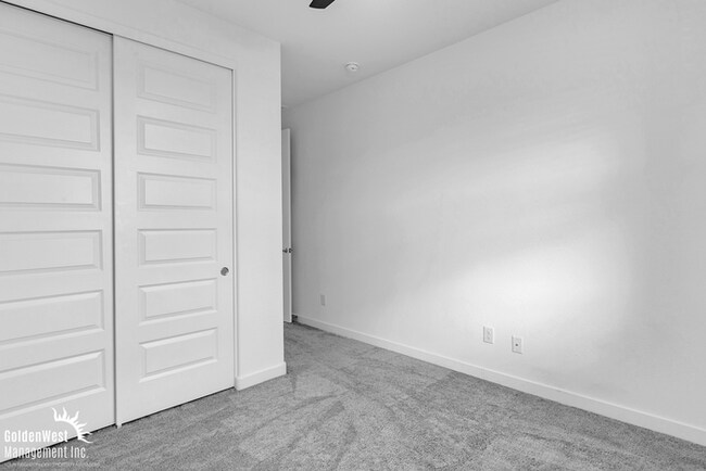 Building Photo - Beautiful 3Bdm 2Ba Home with Modern Upgrad...