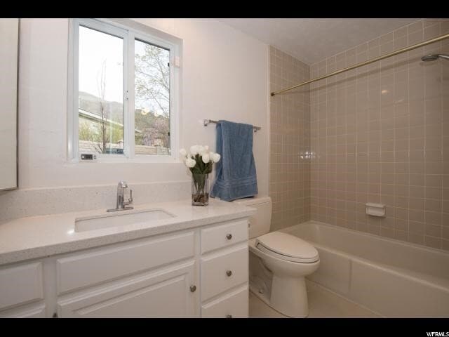 Building Photo - 1407 Chancellor Way