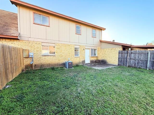 Building Photo - 1021 Pleasant Valley Ln