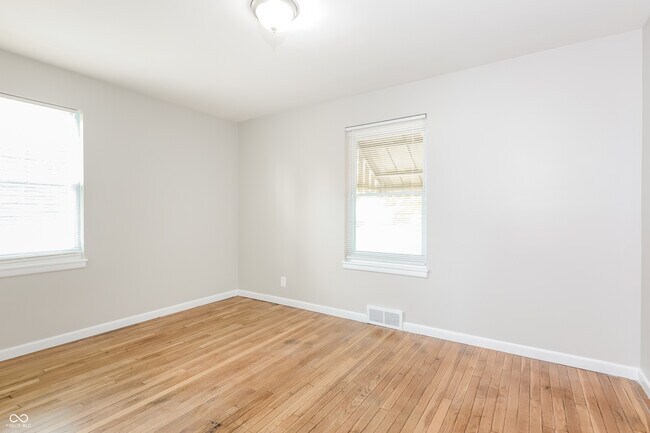 Building Photo - 2804 N Moreland Ave