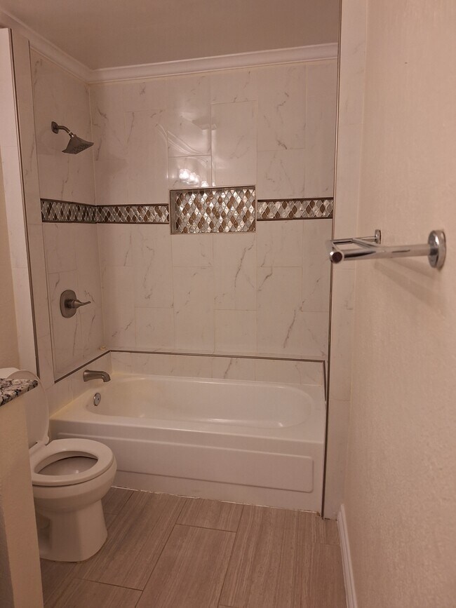 Building Photo - 1101 Calico Ln