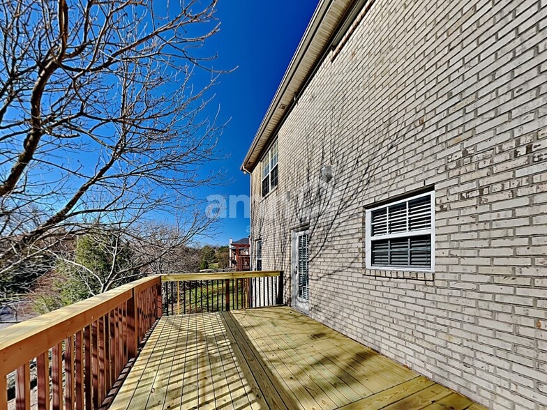 Building Photo - 632 Palisades Ct