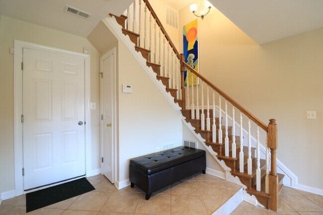 Building Photo - "Coming Soon" Luxury 4 Level Picturesque T...