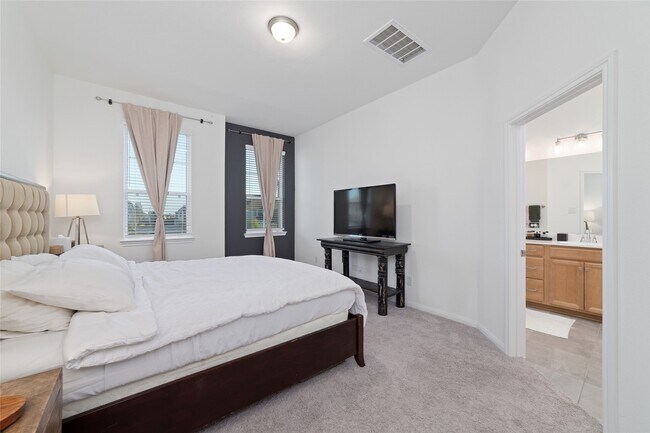 Building Photo - 331 E Coralburst Lp