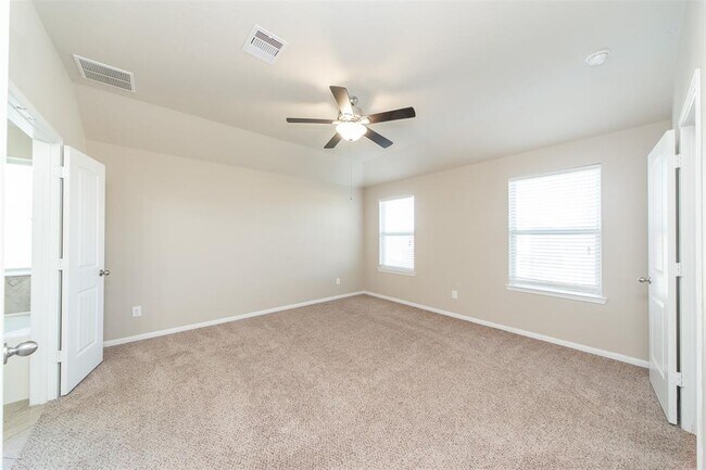 Building Photo - 8130 Heartbrook Field Ln