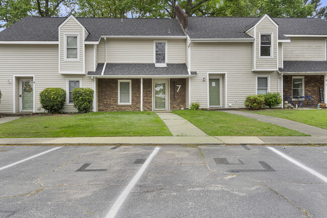 Building Photo - 2501 St Christopher Cir SW