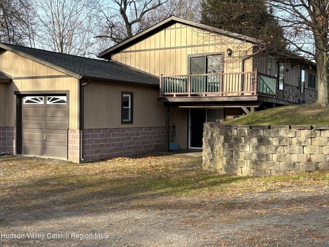 Building Photo - 505 NY-208