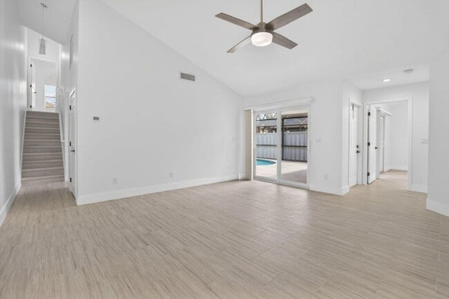 Building Photo - 5230 Woodruff Ln