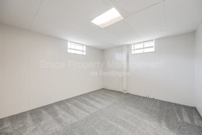 Building Photo - 2610 S Gaylord St