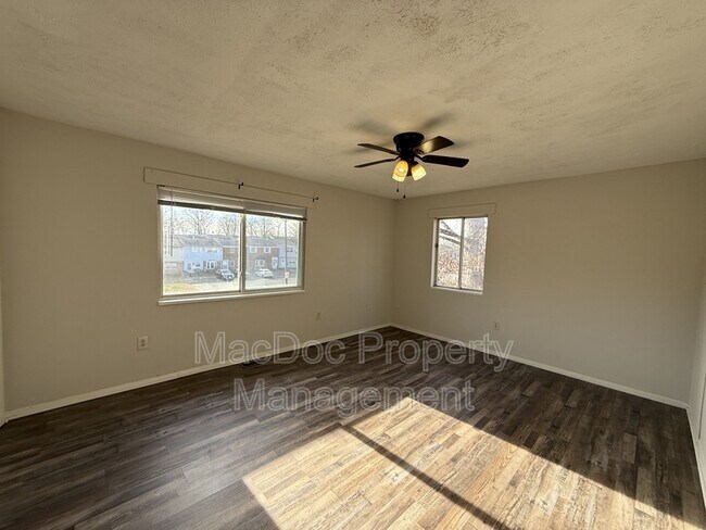 Building Photo - 733 Bellows Ave