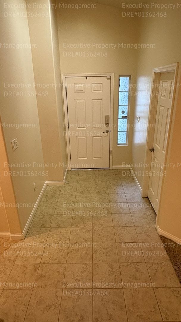 Building Photo - Spacious 4 bedroom 2 bathroom home located in the Ashton Falls community *Move In Special*