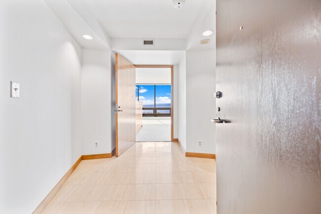 Building Photo - 1330 Ala Moana Blvd