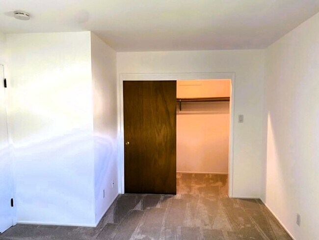 Building Photo - Charming Family Home in Pleasanton: 4 Bed,...