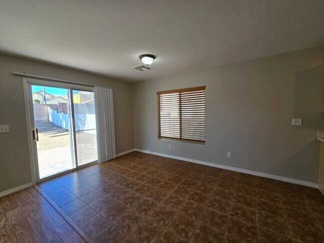 Building Photo - A Fabulous 4 Bedroom Home in N.Las Vegas 1 Bedroom Downstairs.