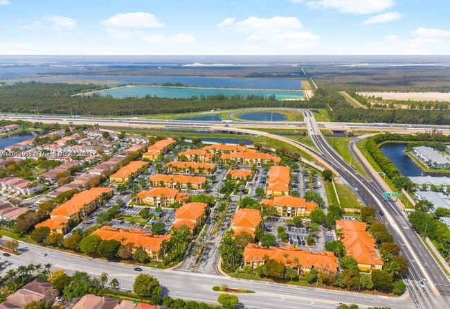 Building Photo - 7300 NW 114th Ave