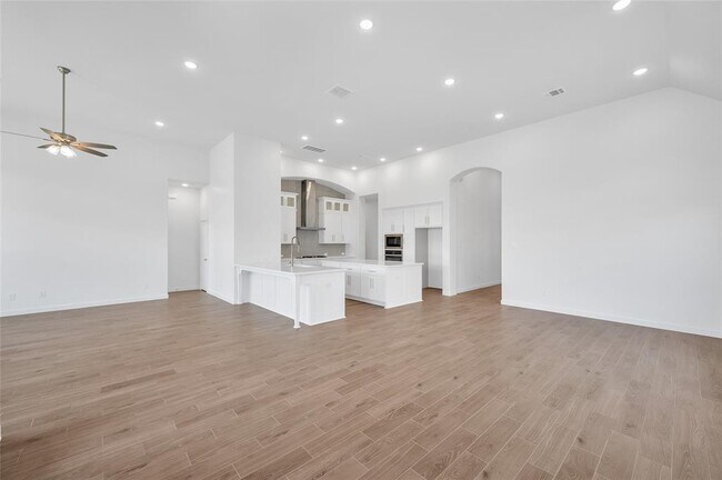 Building Photo - 30218 Indigo Falls Dr