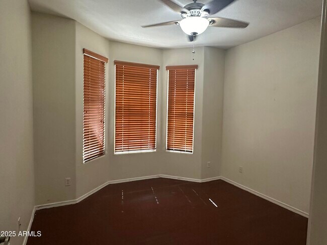 Building Photo - 15022 W Montecito Ave
