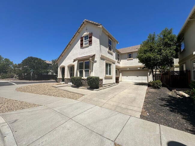 Building Photo - 2397 Tamalpais Ave