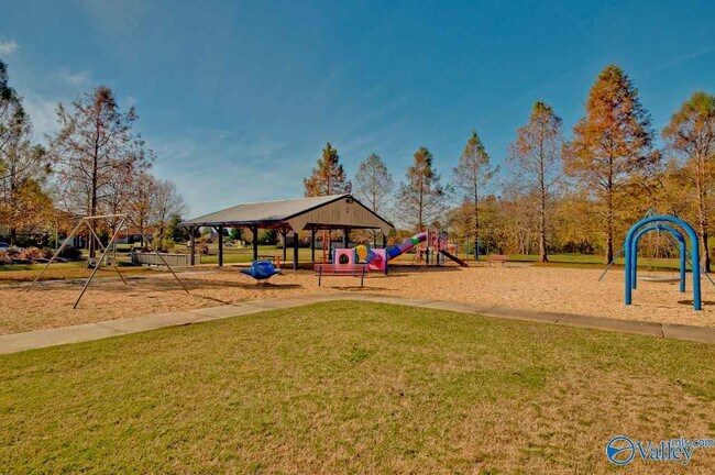 Building Photo - 97 S Interlaken Dr